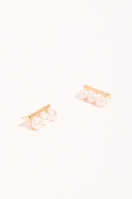 Pearl Panel Stud Earrings (Gold)