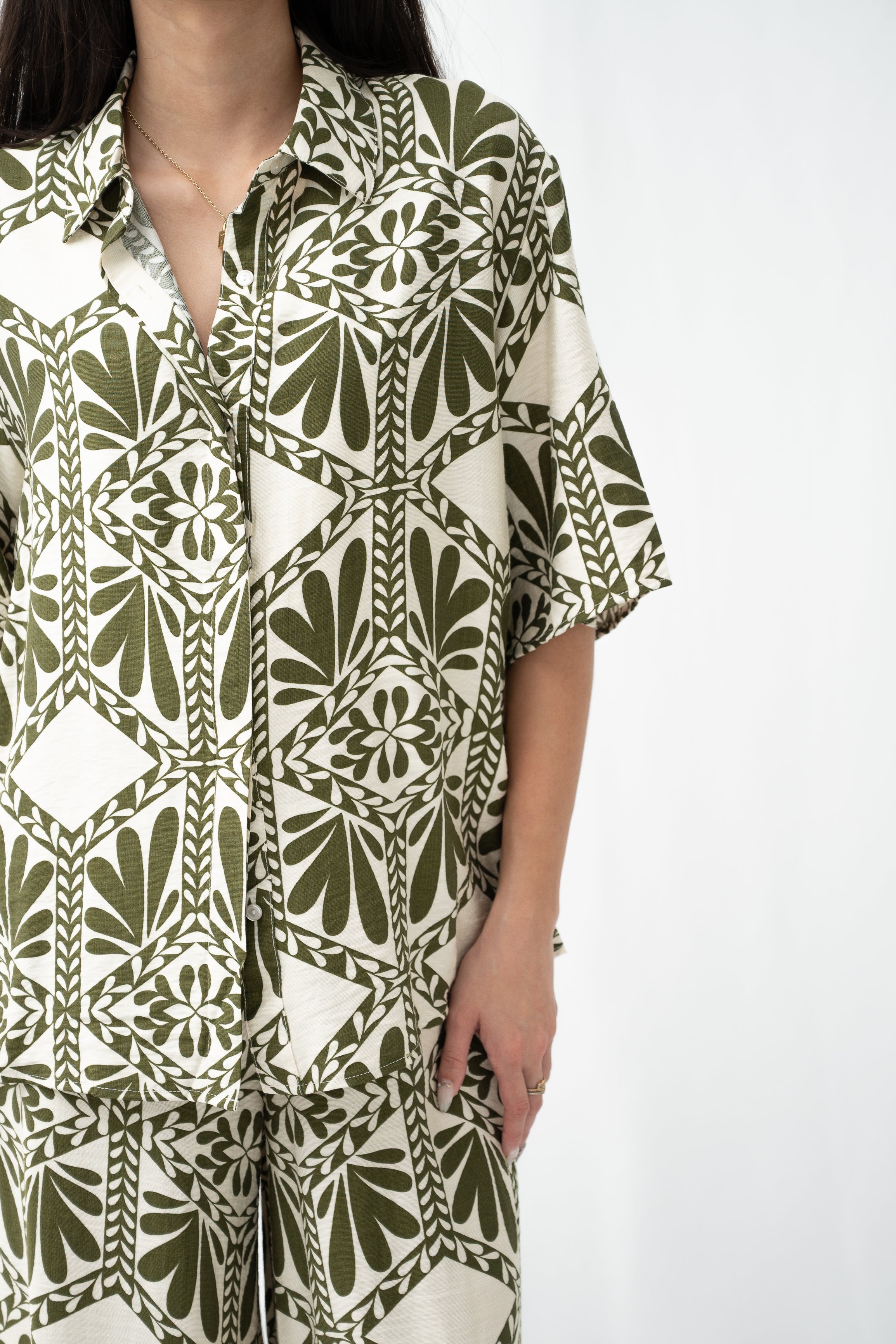 Joyce Shirt (Sage)
