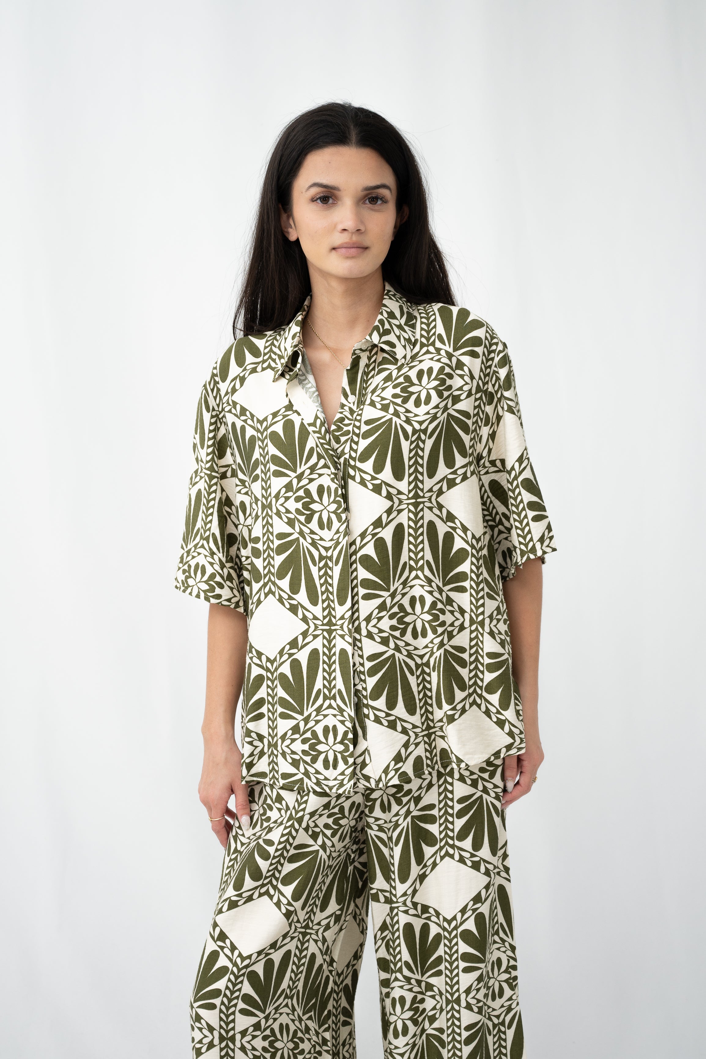 Joyce Shirt (Sage)