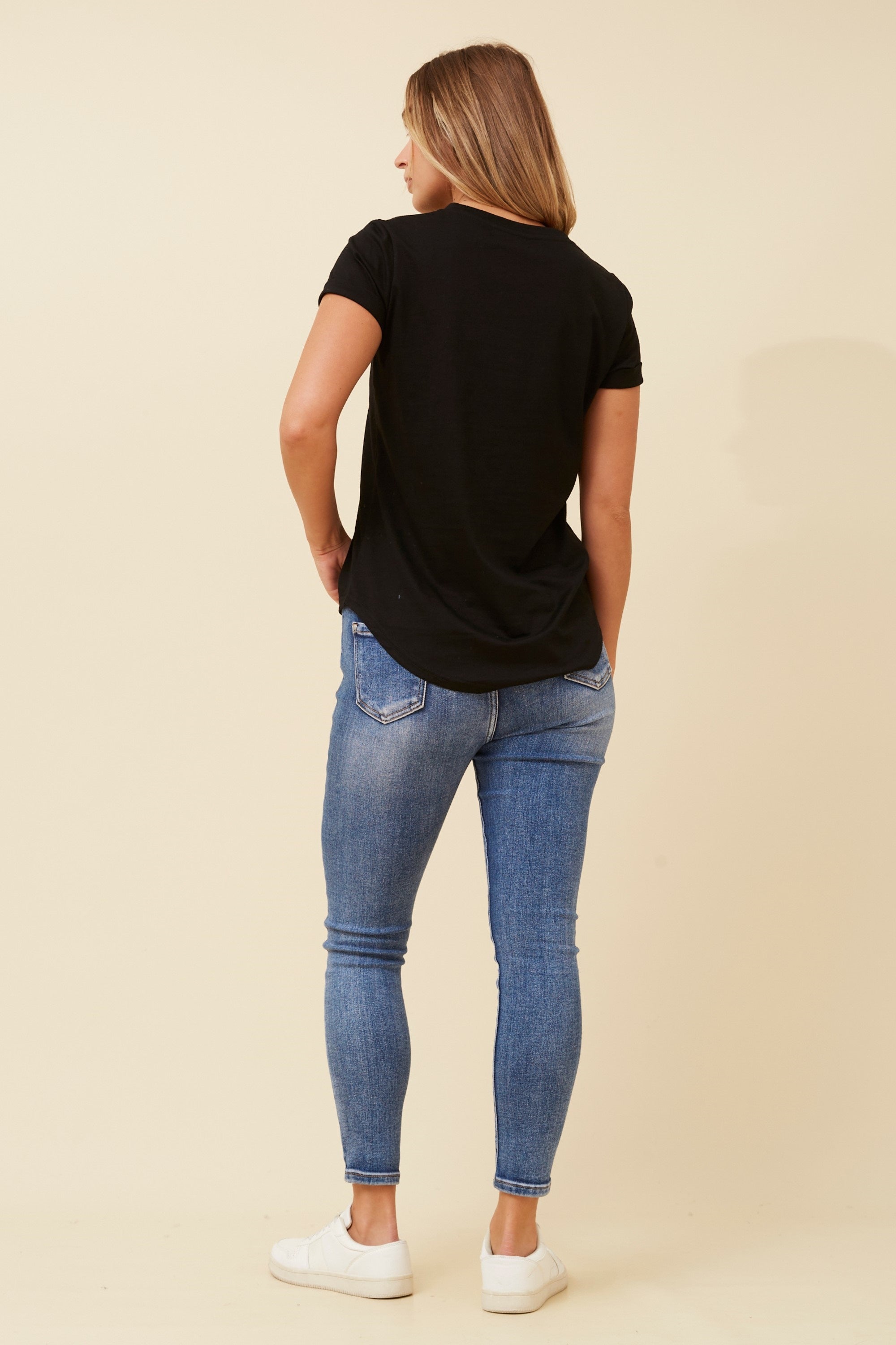 RIA EMBELLISHED TEE (Black)