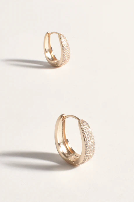 LANE CURVED DIAMANTE HOOPS (GOLD/CRYSTAL)