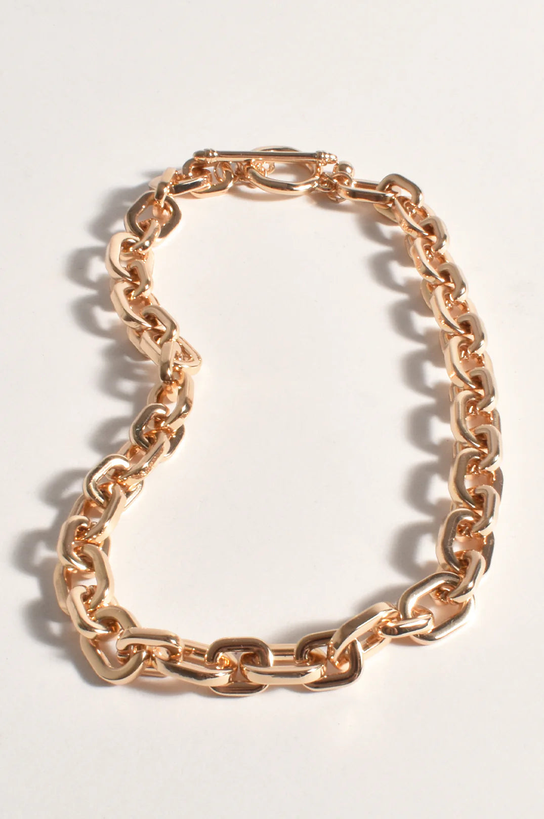 Statement Toggle Chain Necklace (Gold)