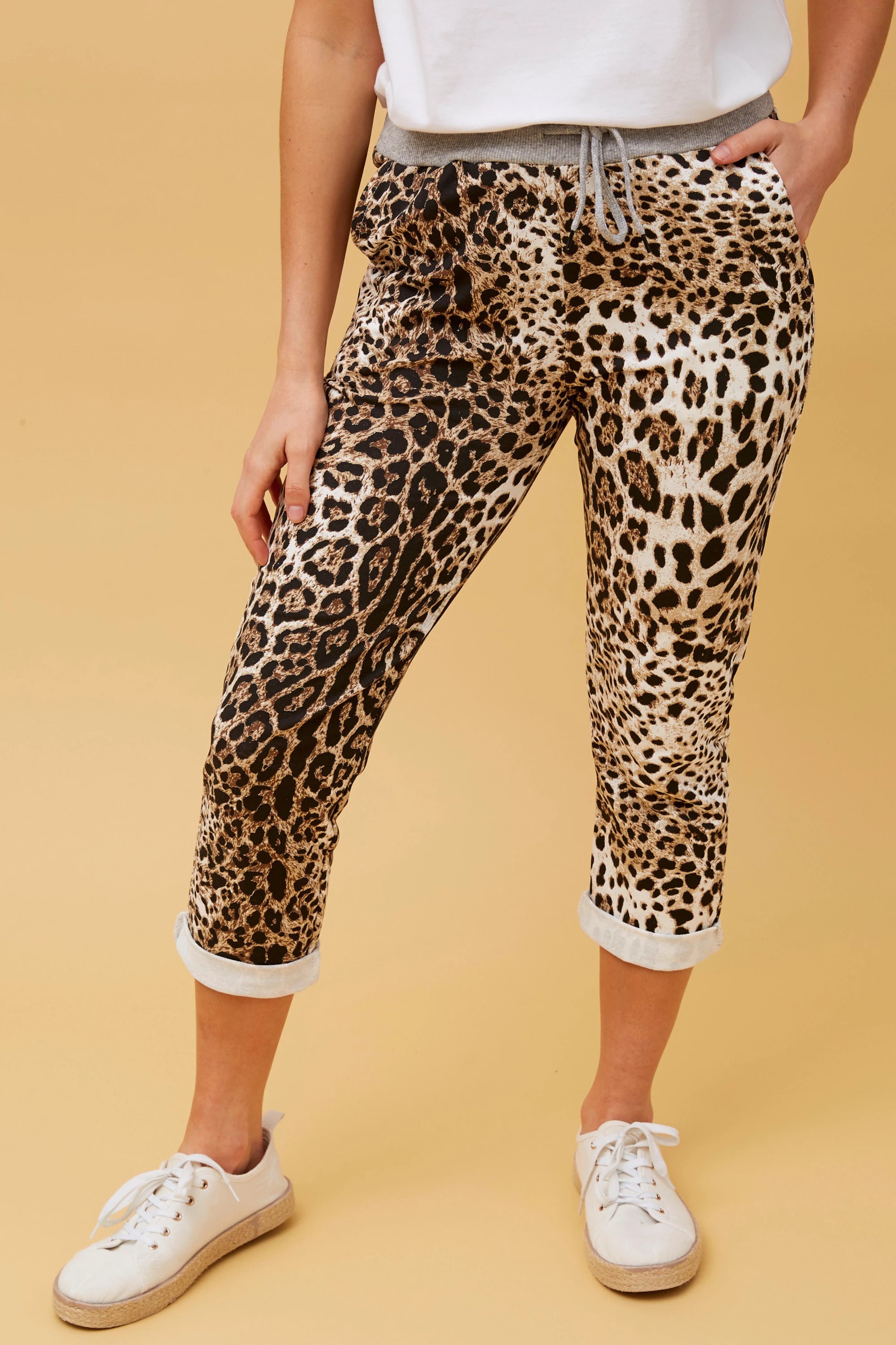JAN ANIMAL PRINT JOGGER PANTS