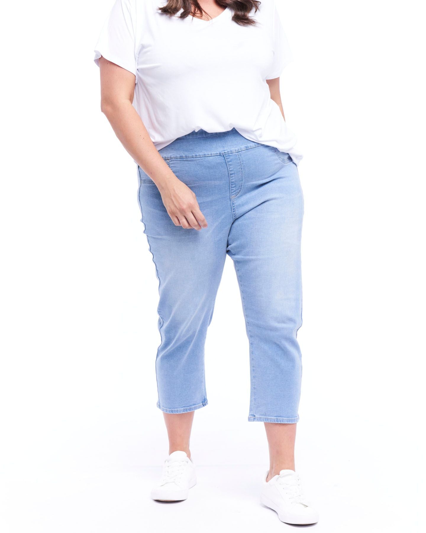 Maisie Capri Jean - Ice Blue
